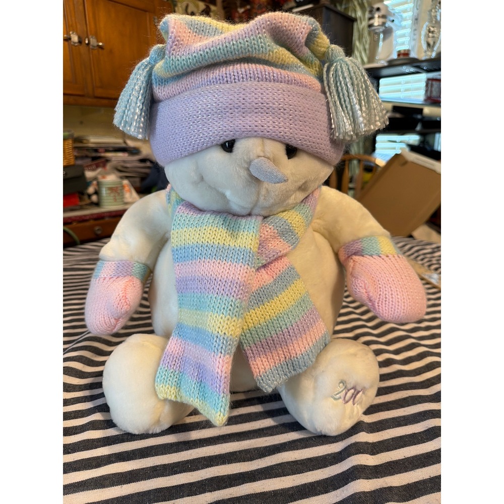 Animal Alley Toys R Us Snowman Plush 2002 Pastel Knit Hat Scarf Mittens Vintage
